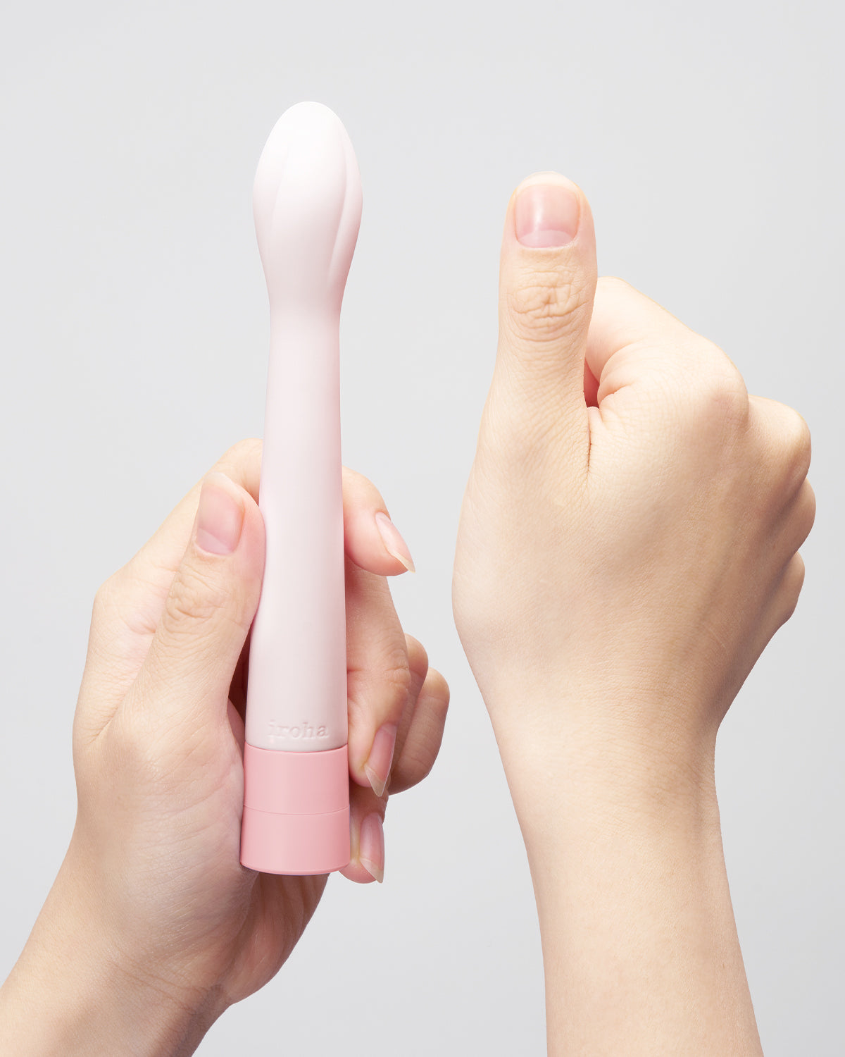 iroha koharu im Vergleich zu einem Finger