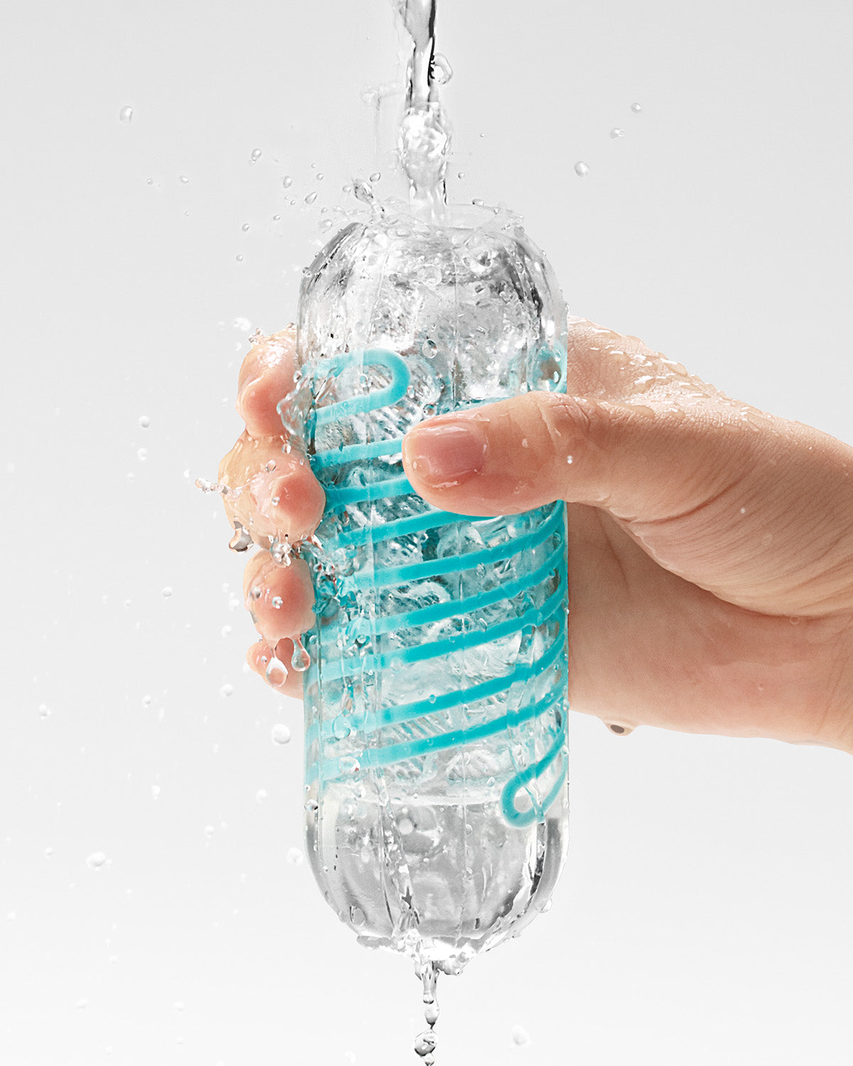 Nettoyage du TENGA SPINNER à l'eau courante