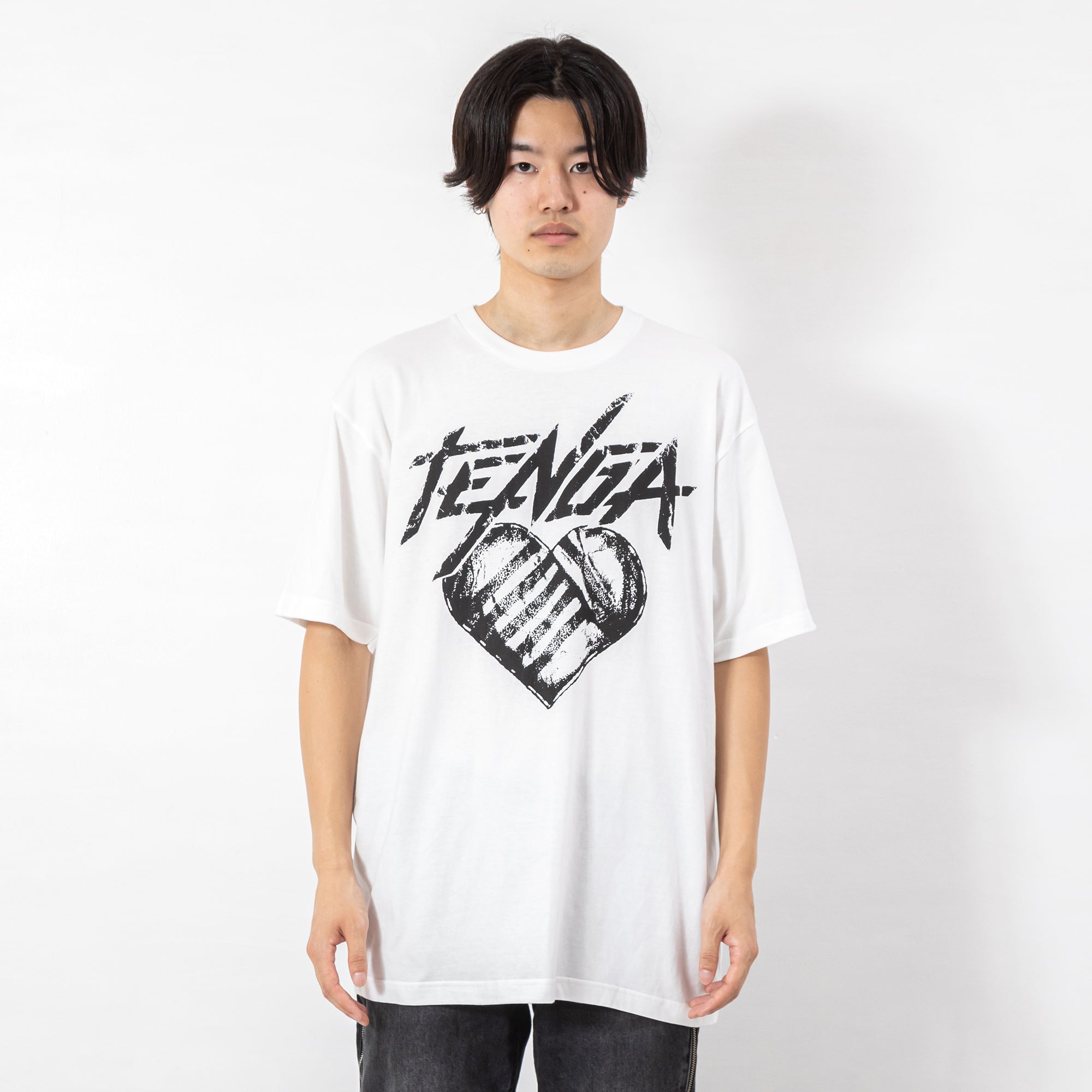 TENGA Hearts T-Shirt Weiß
