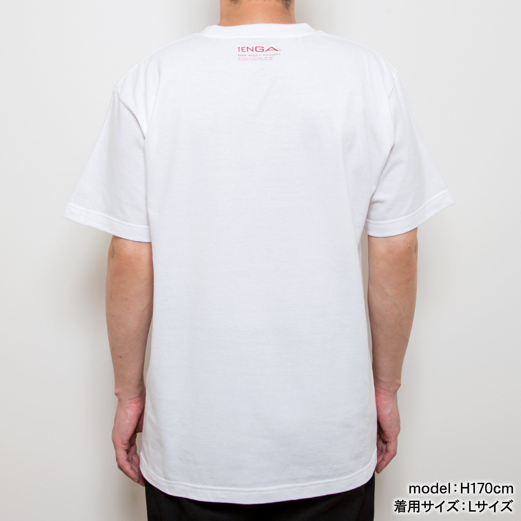 Playing with TENGA T-SHIRT Blanc x Bleu