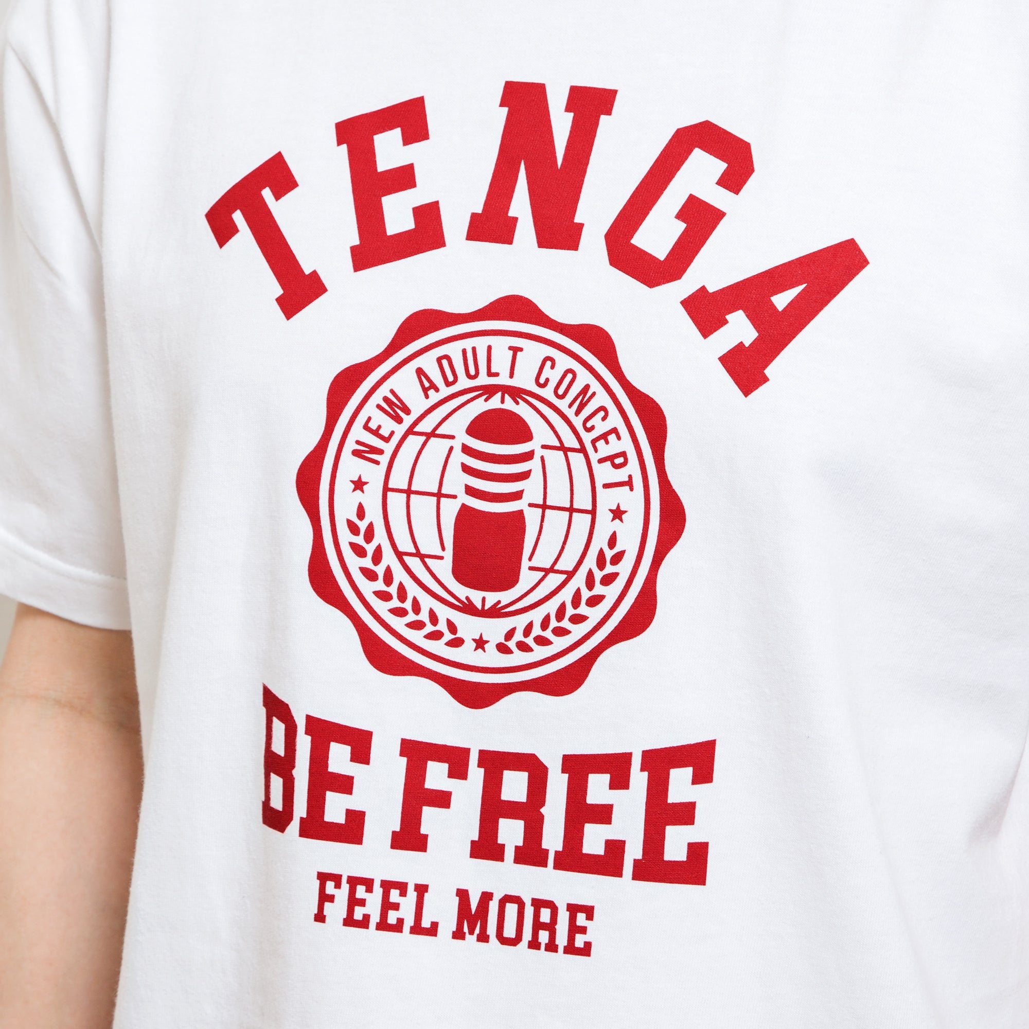 TENGA College T-SHIRT Bianco