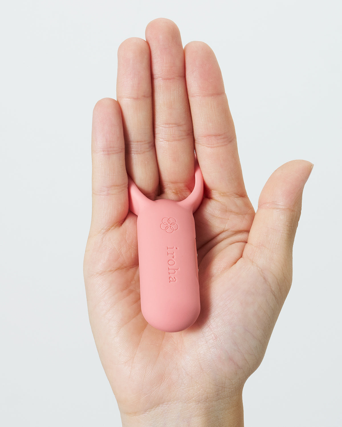 iroha paiRING Um die Finger legen